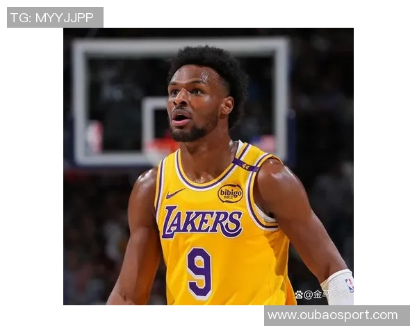 布朗谈球队信念：学习与成长助力球员提升表现