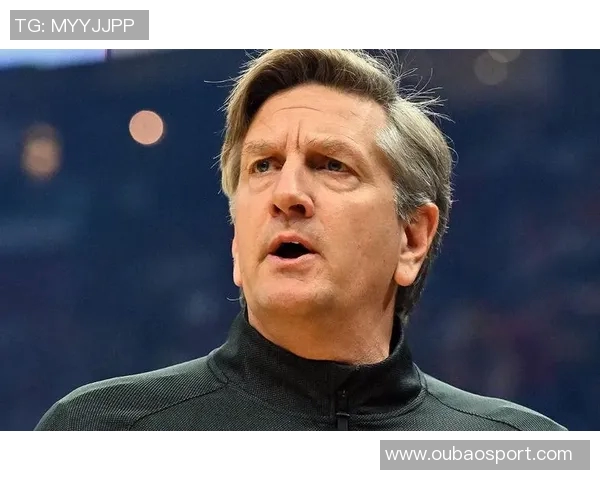 芬奇分析球队进攻节奏慢半拍换防不及时的问题