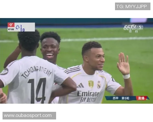 姆巴佩第一时间祝贺维尼修斯获MVP展现体育精神与友谊