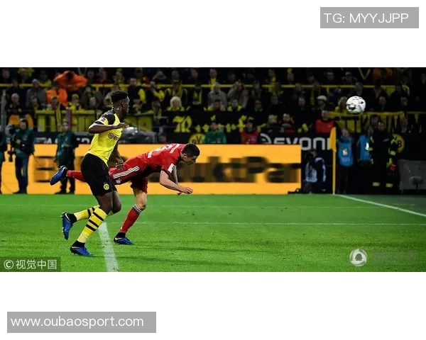 翁达夫背对球门神奇一击外脚背凌空撩射精彩破门瞬间